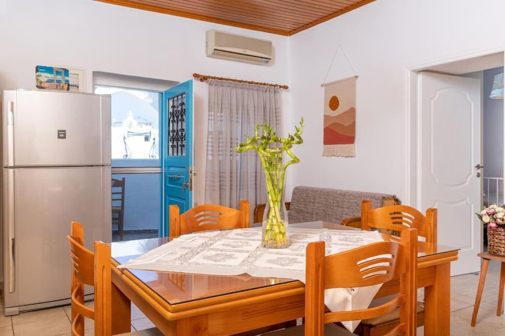 Avgerinos Villa Naxos City ภายนอก รูปภาพ